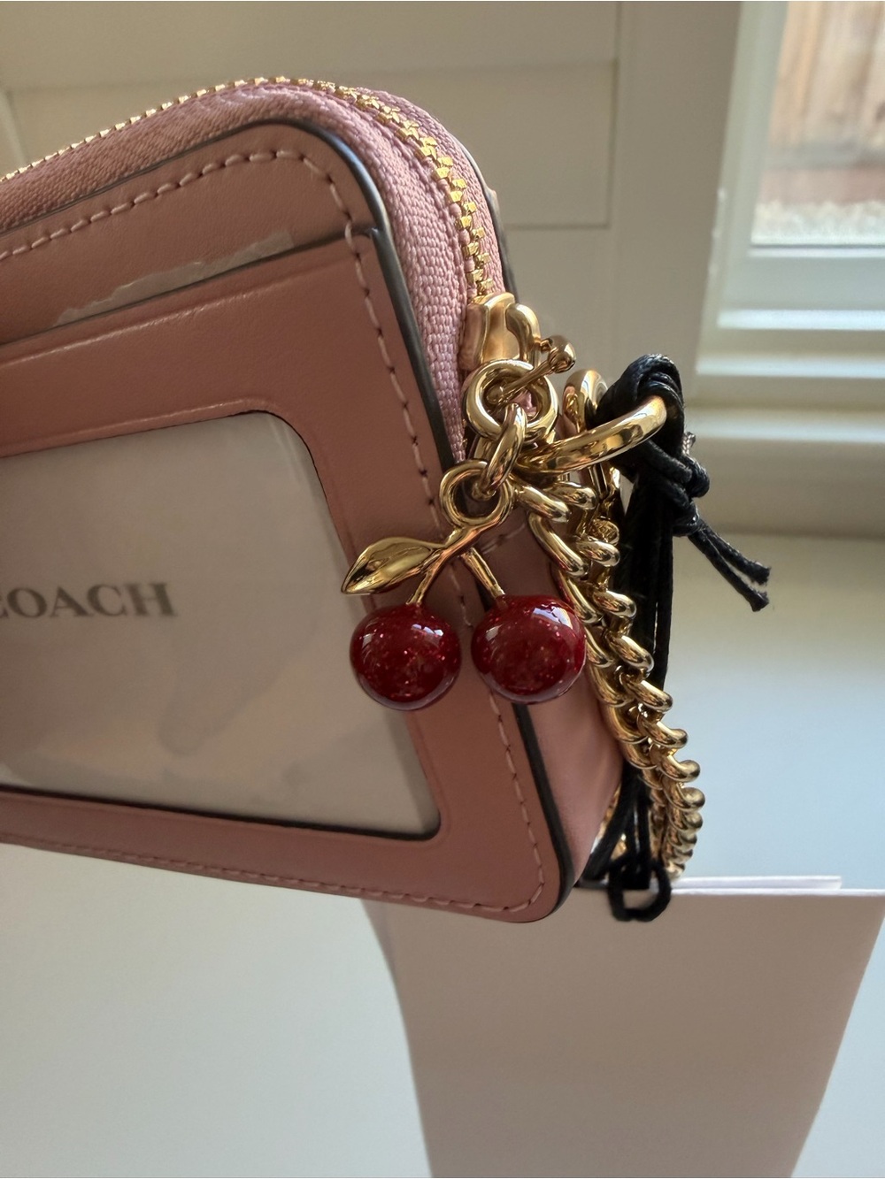SOLD 🎉 Coach Zip Card Case In Signature Denim With Charm - Picture 5 of 7